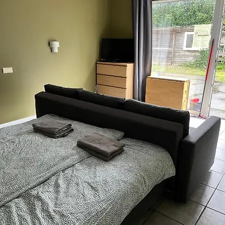 Logies Waasland Guest house